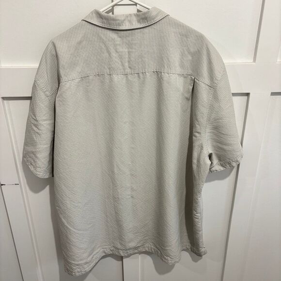 Royal Robbins Desert Pucker Dry Short Sleeve Button Up Shirt - Picture 7 of 9